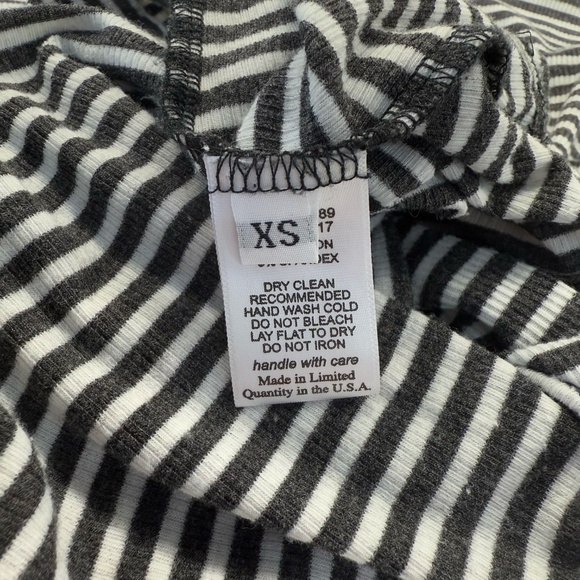 Michael Lauren Long Sleeve High Low Very Soft Shirt. Size XS. - Picture 5 of 6